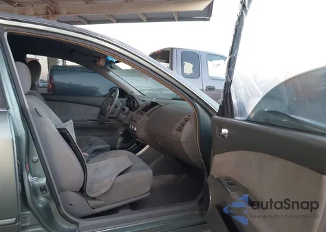 2005 Nissan Altima 2.5 S из США, поврежденный, VIN 1N4AL11E65C142909